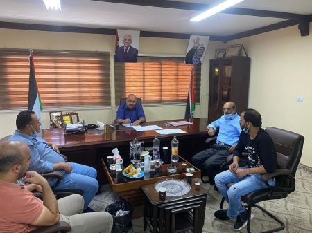 وفد من نقابة الاطباء في جنين يتفقدون عيادات طب الأسنان في برطعة